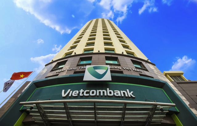 Vietcombank nhận 2 giải thưởng quốc tế uy tín từ International Finance Magazine - Ảnh 1.