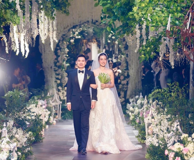 Chồng doanh nhân gọi Hoa hậu Đỗ Mỹ Linh là &quot;định mệnh của cuộc đời&quot; sau đám cưới siêu khủng - Ảnh 2.