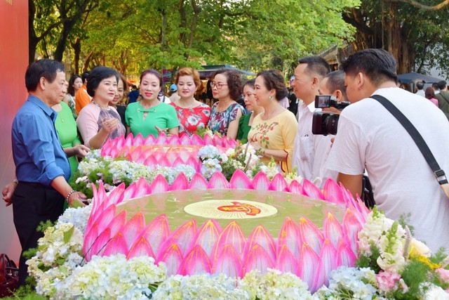 Nghệ nhân Ngô Thị Tính trăn trở đưa bánh cốm trở thành thương hiệu bánh quốc gia - Ảnh 4.
