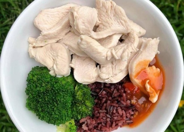 Thực đơn bữa ăn hàng ngày của hoa hậu Việt: Tân hoa hậu Hoà Bình Thiên Ân ăn thế nào mà giảm được 15kg? - Ảnh 7.