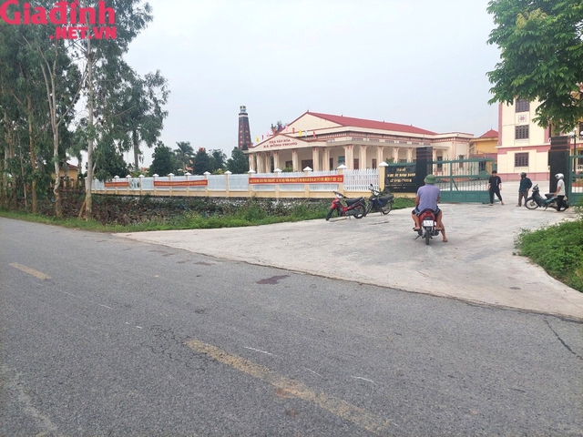 Hải Dương: Va chạm với ô tô, nam sinh lớp 11 huyện Ninh Giang tử vong trên đường đi học thêm về - Ảnh 1.