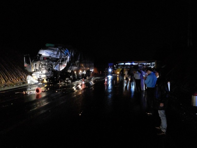 Thừa Thiên Huế: Nguyên nhân vụ tai nạn giữa ô tô khách và xe tải khiến 15 người thương vong - Ảnh 5.