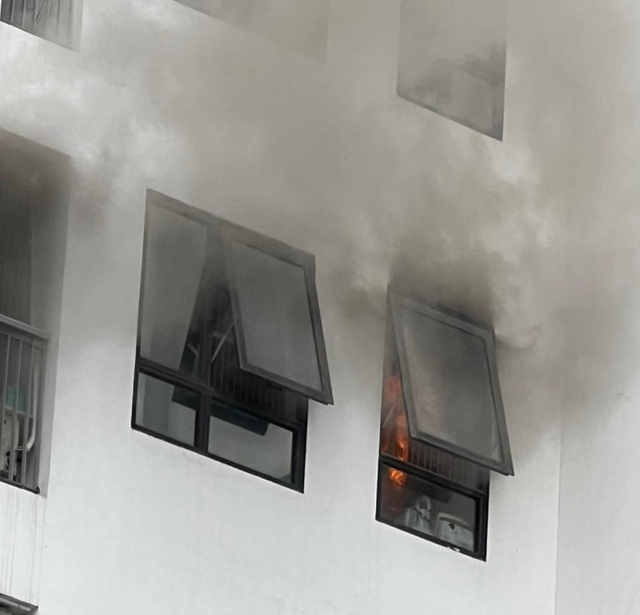Hà Nội: Cháy từ khu bếp một căn hộ ở chung cư Ecohome 3 Đông Ngạc - Ảnh 2.