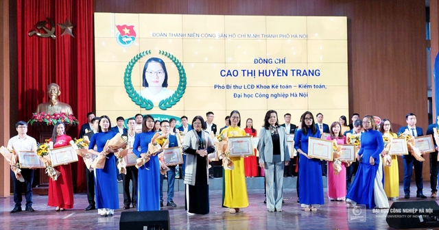 Nữ giảng viên Đại học Công nghiệp Hà Nội đạt danh hiệu Nhà giáo trẻ Thủ đô tiêu biểu năm 2022 - Ảnh 1.