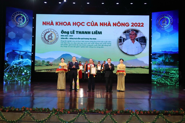 Nhiều “nhà khoa học chân đất” được tôn vinh trong “Nhà khoa học của nhà nông” năm 2022 - Ảnh 2.