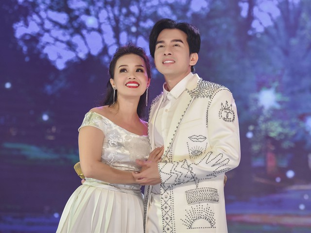 Tin vui của ca sĩ Đan Trường trước khi qua Mỹ - Ảnh 2.