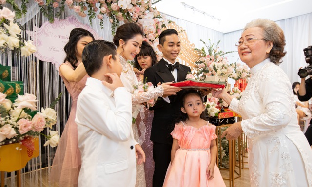 Sát giờ đám cưới Khánh Thi - Phan Hiển: Cô dâu nhắn thêm quy tắc cho khách mời - Ảnh 5.