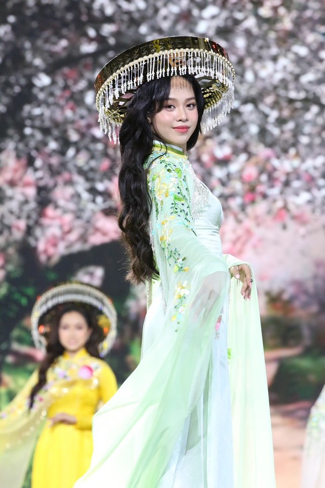 Top 20 Hoa hậu Việt Nam không ngoài dự đoán: Người đẹp Hoa Lư, cô gái Bến Tre được gọi tên - Ảnh 6.