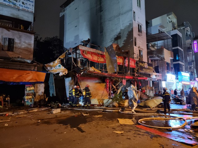 Hà Nội: 3 nạn nhân trong vụ cháy cửa hàng sửa chữa xe máy sau tiếng nổ rung chấn cả một khu vực hiện ra sao? - Ảnh 5.