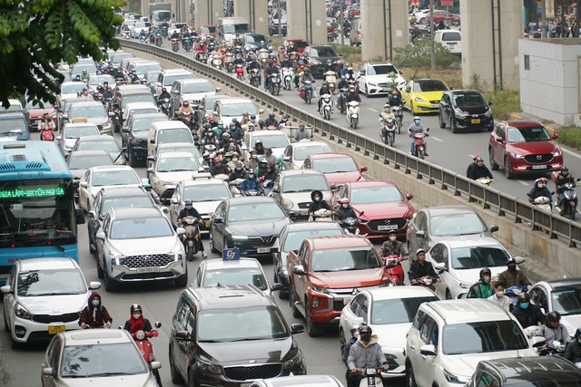 Hà Nội phân vùng hạn chế, tiến tới dừng hoạt động xe máy ở các quận huyện vào năm 2023 - Ảnh 2.