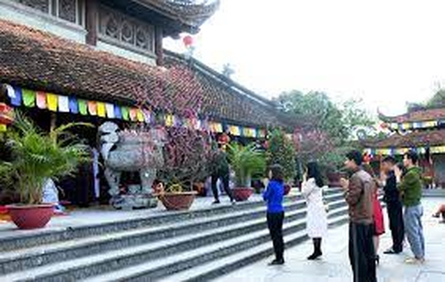 Những điều không được phép làm ở chùa khi đi lễ Rằm tháng Giêng mùa dịch - Ảnh 3.