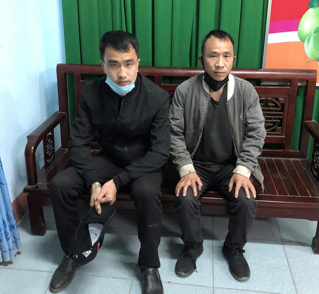 CSGT tuần tra lúc rạng sáng, phát hiện 2 người Trung Quốc nhập cảnh trái phép - Ảnh 1.