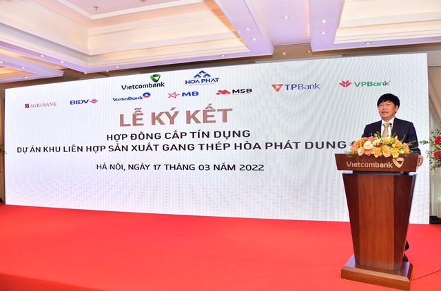 Lễ ký kết Hợp đồng cấp tín dụng 35 nghìn tỷ đồng cho Dự án Khu liên hợp sản xuất gang thép Hòa Phát Dung Quất 2 do Vietcombank là ngân hàng đầu mối thu xếp - Ảnh 2.