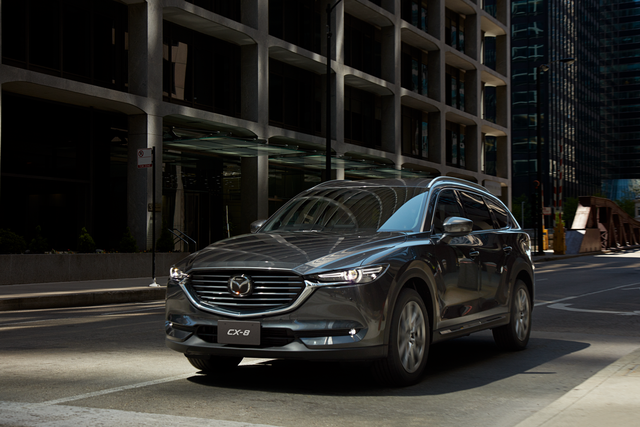 Mazda CX-8 ưu đãi 100% lệ phí trước bạ, mẫu SUV 7 chỗ giá &quot;hời&quot; nhất phân khúc - Ảnh 3.