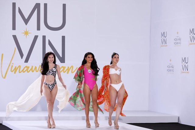 Loạt chân dài Next Top Model 'đọ' body bốc lửa với Hoa hậu chuyển giới trong phần bikini tại Hoa hậu Hoàn vũ Việt Nam - Ảnh 8.