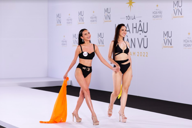 Loạt chân dài Next Top Model 'đọ' body bốc lửa với Hoa hậu chuyển giới trong phần bikini tại Hoa hậu Hoàn vũ Việt Nam - Ảnh 4.