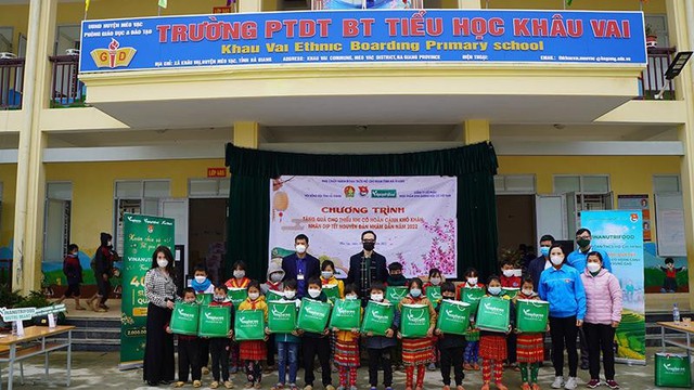 Doanh nhân Phạm Quang Trường - Nguyễn Thị Diễm Hằng xây trường cho trẻ vùng cao - Ảnh 3.