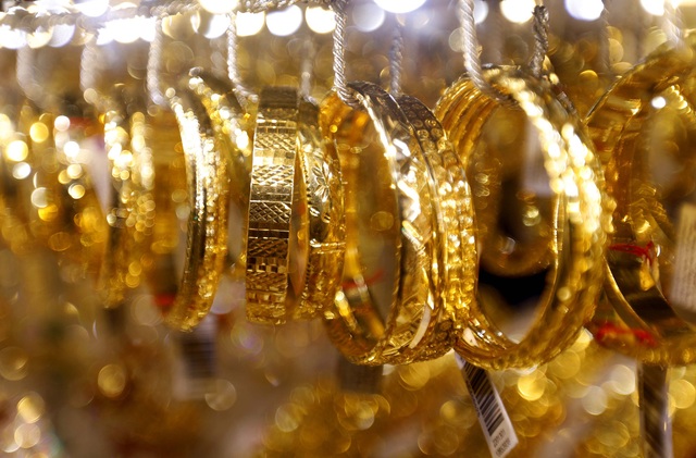 Giá vàng hôm nay tăng mạnh, vọt lên gần 68 triệu đồng/lượng - Ảnh 1.