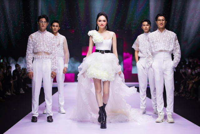 Thúy Diễm và con trai Bảo Bảo làm vedette tại Vietnam Junior Fashion Week  - Ảnh 9.