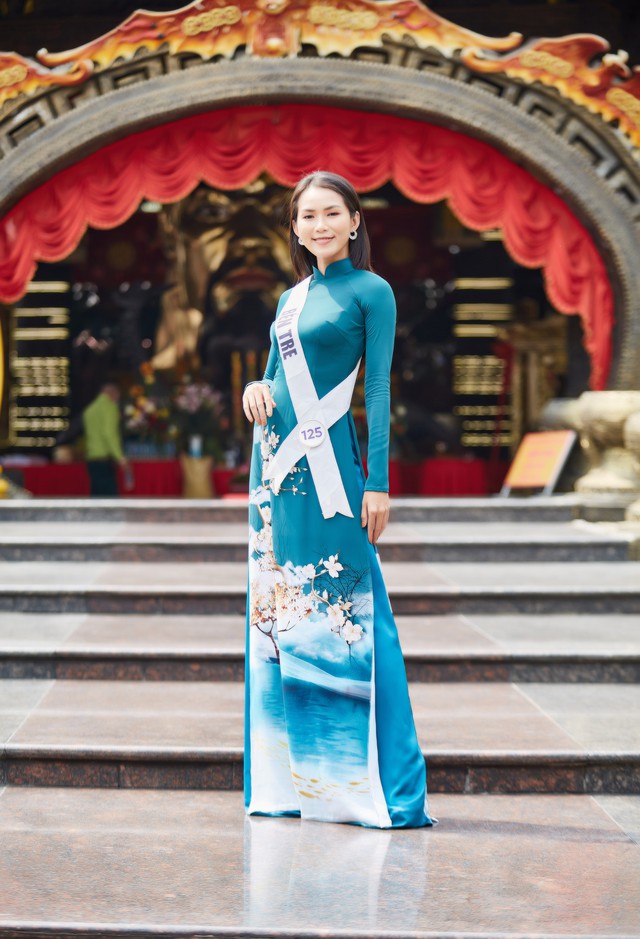 Top 70 Hoa hậu Hoàn vũ Việt Nam 2022 diện áo dài dâng hương vua Hùng  - Ảnh 8.