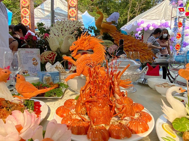 TP Sầm Sơn khép lại Lễ hội Tình yêu Hòn Trống Mái với nhiều hoạt động văn hóa, thể thao đặc sắc - Ảnh 3.