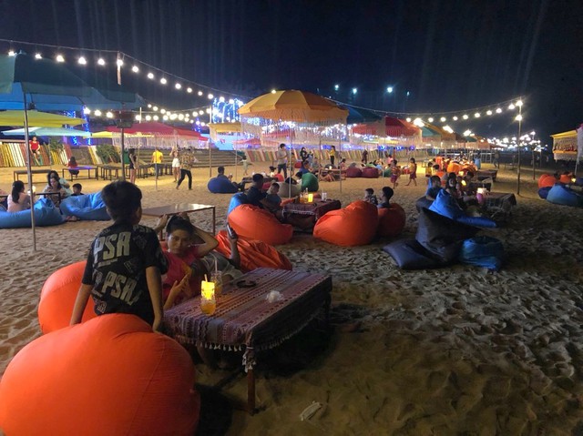 Đẹp mắt những &quot;quầy bar&quot; trên bãi biển Hà Tĩnh - Ảnh 12.