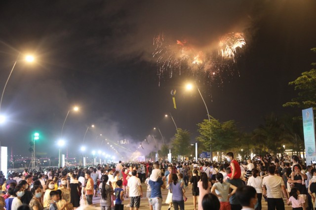 Quảng Ninh, Hải Phòng: Nhiều hoạt động thu hút khách du lịch dịp nghỉ lễ 30/4 - Ảnh 2.