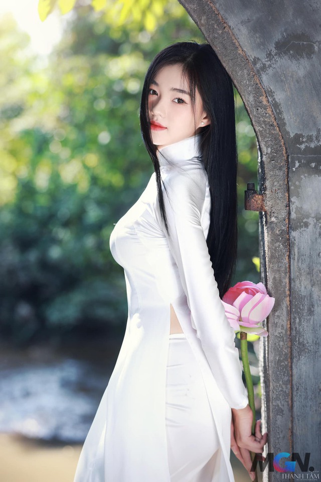 'Cô gái Bến Tre' có tên lạ, nét đẹp Á Đông, cao 1m75 Miss World Vietnam 2022 là ai? - Ảnh 7.