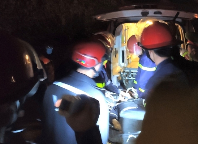 Thanh Hóa: Nam thanh niên tai nạn giao thông rơi xuống vách núi tử vong - Ảnh 1.