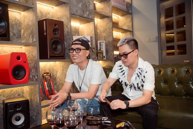 DJ Xlim hội ngộ HLV Rap Việt - LK - Ảnh 4.