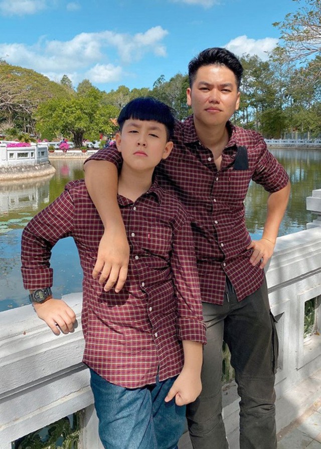 Con trai Lê Phương càng lớn càng giống ba dượng, 10 tuổi vẫn thích thể hiện tình cảm với mẹ - Ảnh 13.