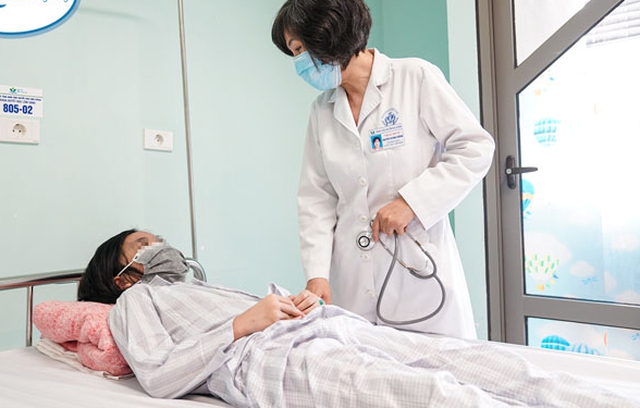 Xúc động, em gái 4 tuổi hiến tuỷ xương cứu sống chị ruột 11 tuổi mắc bệnh hiểm nghèo - Ảnh 2.