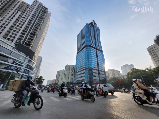 Toàn cảnh các dự án hai bên đường Lê Văn Lương 'băm nát'' quy hoạch đô thị - Ảnh 6.