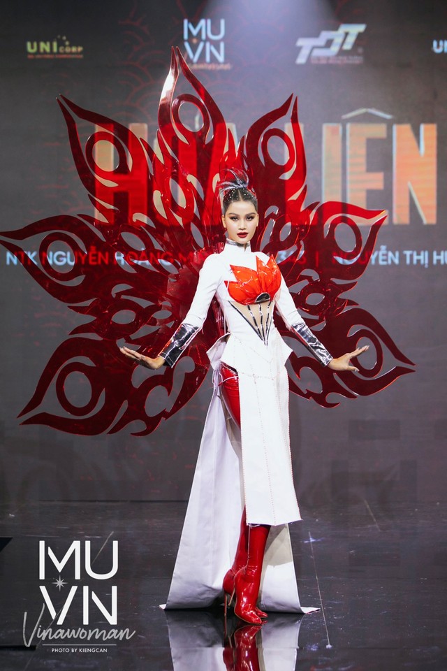 Top những trang phục dân tộc bị chê tơi tả tại Hoa hậu Hoàn vũ Việt Nam 2022 - Ảnh 14.