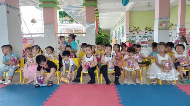 Hậu ly hôn chồng doanh nhân, HH Đặng Thu Thảo làm mẹ đơn thân, cho 2 con học trường mầm non bình dân - Ảnh 2.
