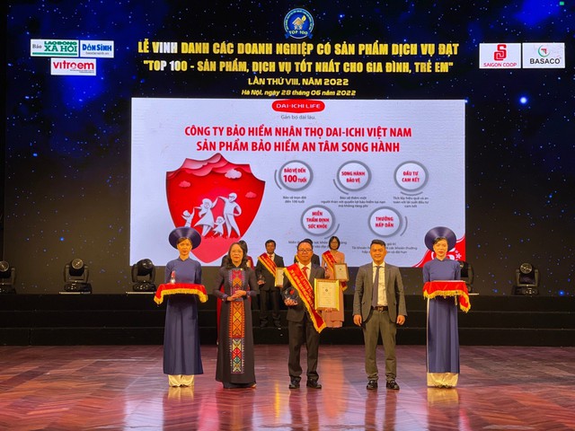 Dai-ichi Life Việt Nam vinh dự nhận giải “Top 100 - Sản phẩm, Dịch vụ tốt nhất cho Gia đình, Trẻ em” lần thứ hai - Ảnh 1.