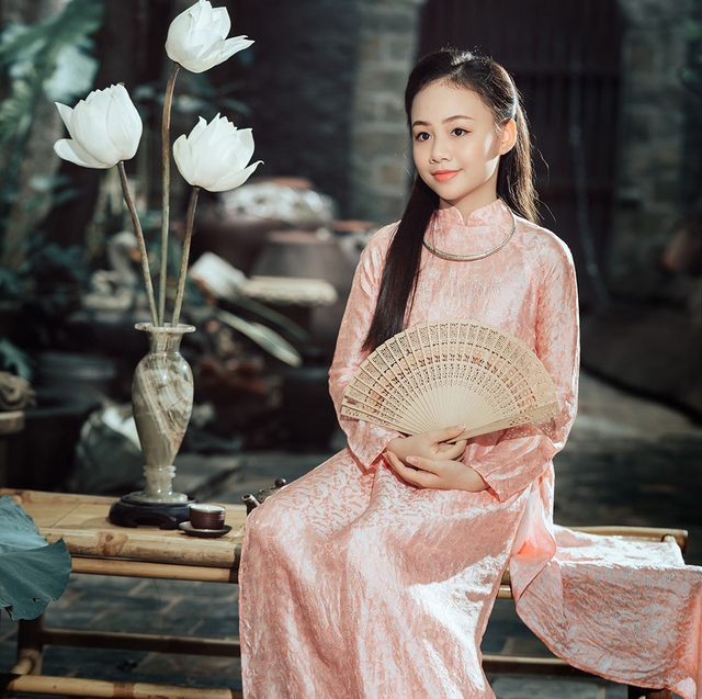 Sao nhí vũ trụ phim VTV: Vẻ tươi sáng, mộc mạc của diễn viên nhí Hồng Nhung 'Thương ngày nắng về' - Ảnh 7.