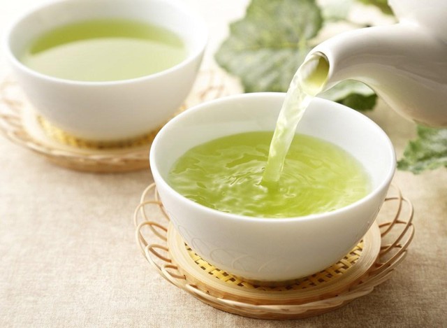 Mùa hè uống trà xanh nhất định phải kiêng kỵ 6 điều này nếu không sẽ vô cùng hại sức khỏe - Ảnh 3.