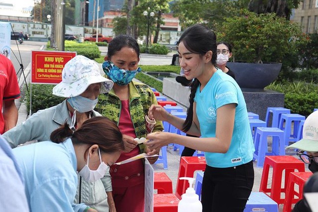 Chuyện tử tế tại phiên chợ '0 đồng' của thí sinh Miss World Vietnam 2022 - Ảnh 7.