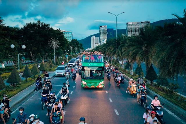 Diễu hành carnival Miss World Vietnam 2022 bị "ném đá", BTC nói gì?