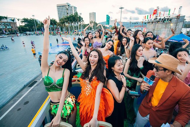 Diễu hành carnival Miss World Vietnam 2022 bị 'ném đá', BTC nói gì? - Ảnh 3.