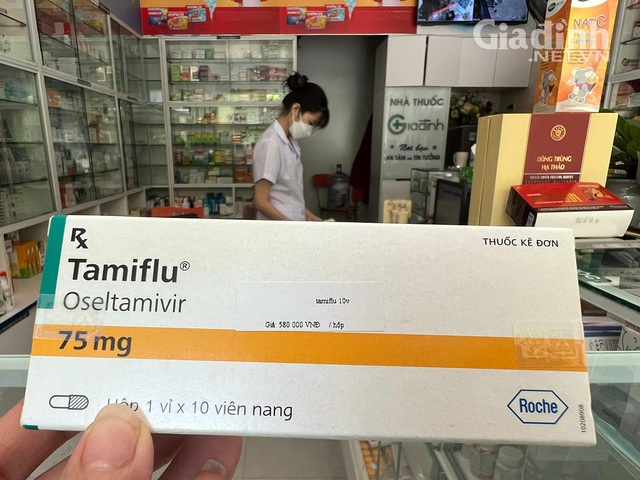 Sau cúm A tăng bắt thường, thuốc Tamiflu tăng gần 1 triệu đồng/10 viên - Ảnh 3.