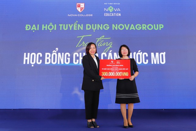 Đại hội tuyển dụng tại NovaWorld Phan Thiet hấp dẫn hơn 1.000 người lao động ứng tuyển - Ảnh 4.