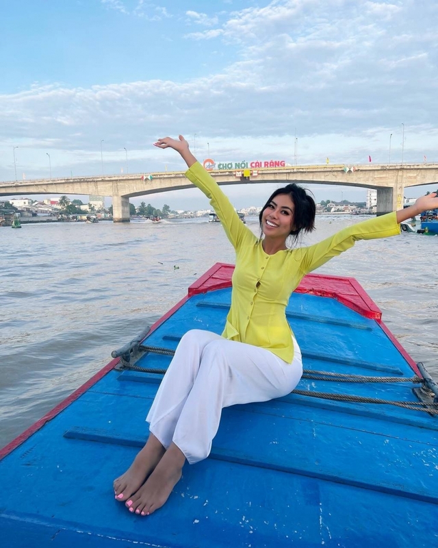 Người đẹp Cần Thơ được ví 'bản sao Phạm Hương' gây sốt Miss Grand Vietnam 2022 là ai? - Ảnh 3.