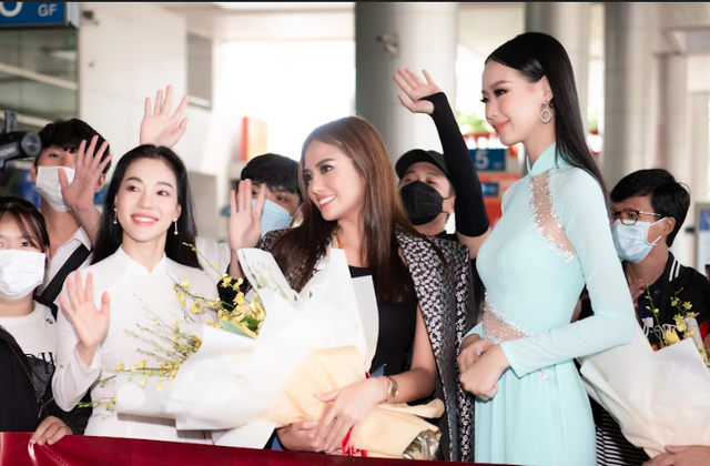 Đương kim Hoa hậu Liên lục địa tạo ra khoảnh khắc thú vị khi vừa đến Việt Nam  - Ảnh 4.