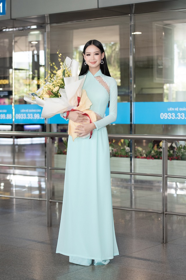 Đương kim Hoa hậu Liên lục địa tạo ra khoảnh khắc thú vị khi vừa đến Việt Nam  - Ảnh 5.