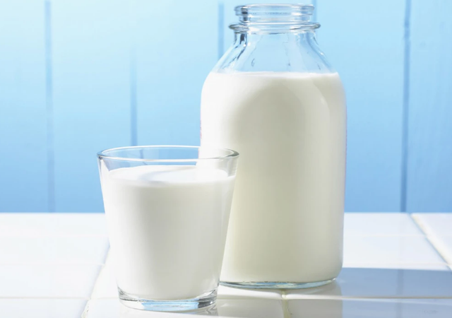 Uống sữa tốt nhất nên chọn thời điểm này, vừa giúp tăng chiều cao vừa giúp cơ xương chắc khỏe  - Ảnh 3.