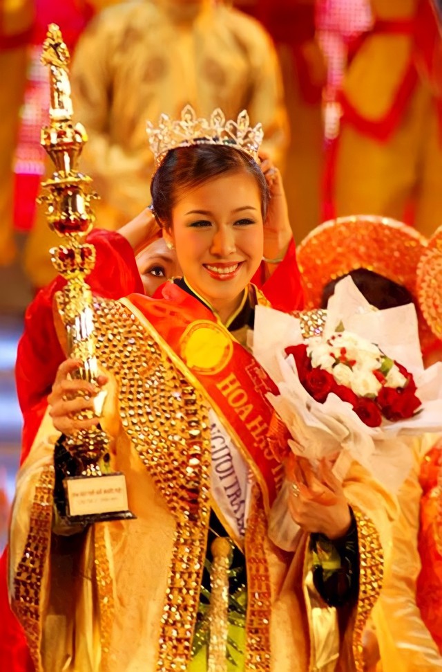 Hoa hậu Ngô Phương Lan khoe niềm vui lớn sau 15 năm đăng quang không tham gia showbiz - Ảnh 2.