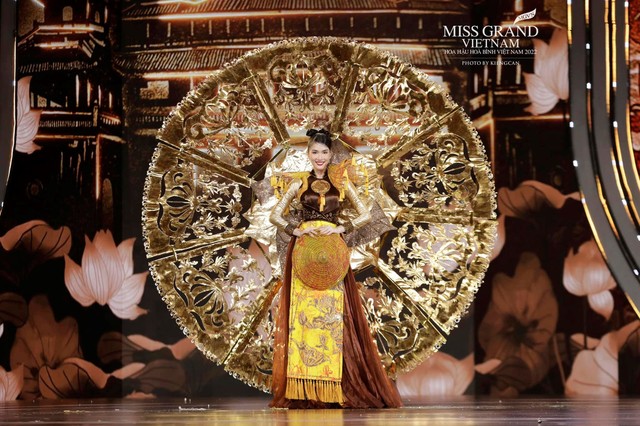 Trang phục dân tộc vừa 'dị' vừa độc đáo tại Miss Grand Vietnam - Ảnh 1.