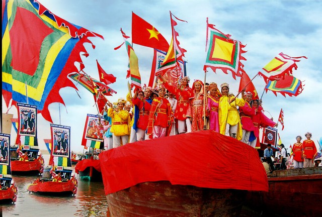 Những lễ hội mùa xuân nổi tiếng ở Việt Nam hãy một lần trải nghiệm sau Tết Nguyên đán - Ảnh 1.